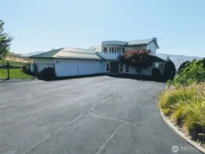 large entry way and ample parking