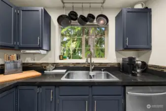 The chef of the house will delight in this stunning remodeled kitchen,