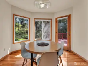 Breakfast Nook (Main)