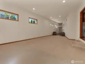 Recreation room (Main)