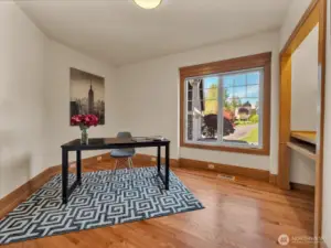 Den/Office (Main)