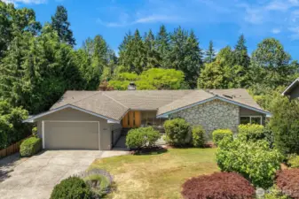 Welcome to 1823 121st Ave SE