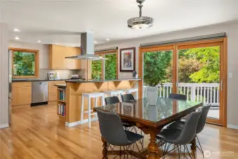 Access from dining room to deck