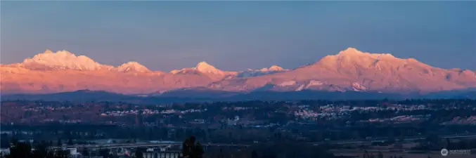 Nothing beats the views of the Cascade mountains. Enjoy ample views from multiple focal points throughout the home.