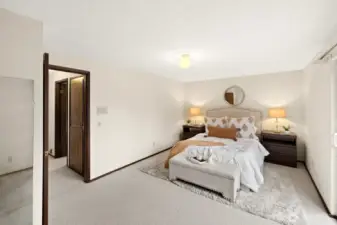 Large upstairs bedroom