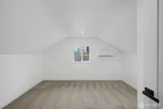 Upper Bedroom 2