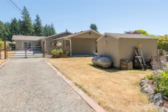 Welcome to your quiet cul-de-sac retreat in Wauna Shores!