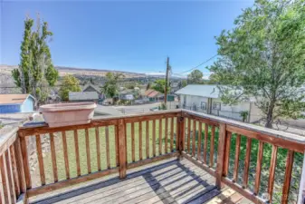 Private primary view deck