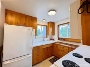 Bright and cheerful with lot's of light.