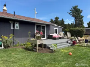 Large Trex deck gives you more living space!