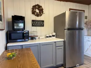 Lots of room for baking and storage