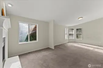 Lots and lots of room in the primary bedroom!