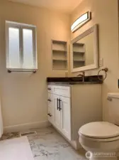 Main floor full bathroom