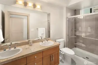 5 piece primary ensuite bath