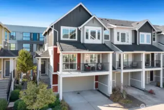 Fabulous townhome in the High Point Community of West Seattle.