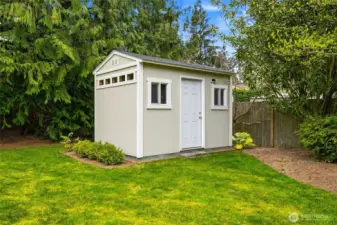 It’s the kind of outdoor space that feels both curated and completely livable.