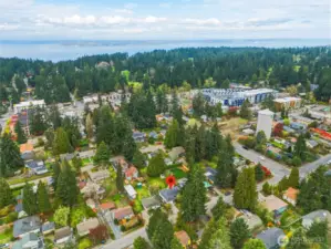 Close proximity to top-rated schools adds long-term value. And with some of the area’s most loved beaches and parks nearby, lifestyle truly leads here.