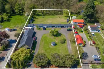 An aerial view of this large parcel. Tukwila's new Middle Zoning will allow up to 11 lots & 5 units per lot.