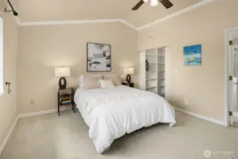 Primary w walk in closet to the back right