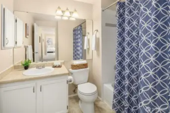 upstairs Full bathroom