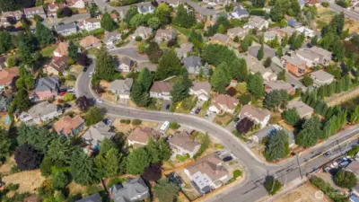 Bristol Heights!  A gentle hill leads up this quiet, peaceful cul-de-sac.