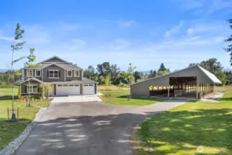 Photographs are for illustrative purposes only. Features, finishes, interior/exterior colors, landscaping and floorplan shown may vary from actual homes built.