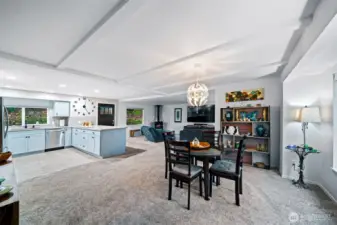 Welcome home to this turn key home. Minutes to Hwy 101, west Olympia and more