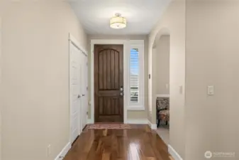 Inside entry - beautiful, pristine hardwood floors