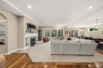 The Archway to the left leads to primary suite