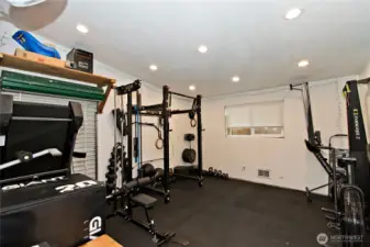 Detached Flex Space/Office/Craft Room, etc.