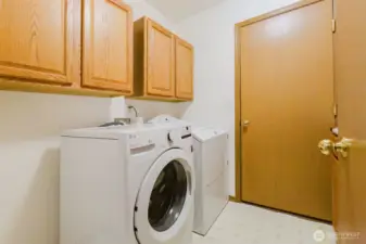 Laundry room leads to the 2 car garage