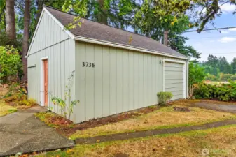 23.5 x 17.5 shop/one car garage.