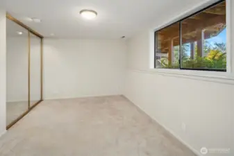 5th bedoom downstairs