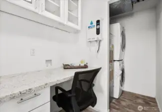 Laundry room/office