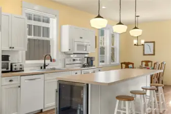 Extended counter provides a convenient Eating Bar.