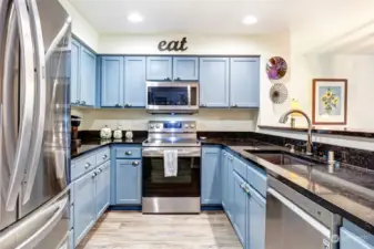 Updated kitchen with Stainless LG appliances and plenty of cabinets for the aspiring chef.
