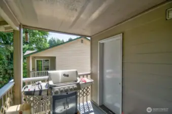 Deck of unit D with additional storage