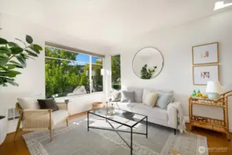 As you enter, gorgeous, engineered hardwoods greet you. Large-scale windows bring the sunlight, in.