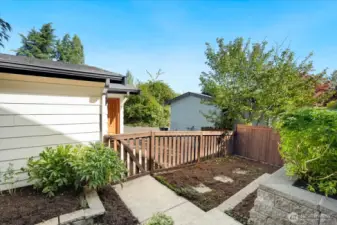 Plenty of garden opportunities available in the backyard.