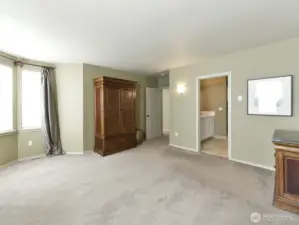 Entry into the large primary bedroom