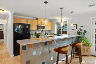 Large breakfast bar.