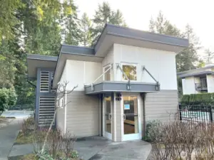 Community secured mail room