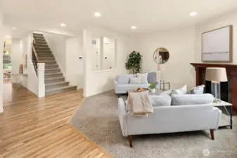 Light and Bright Greatroom