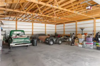 40 x 50 ft second garage