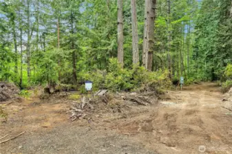 Lot 4