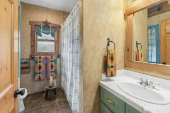 Upstairs main bathroom