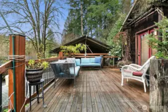 Upper deck area outside of living room