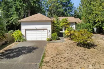 Front view of 2 car driveway