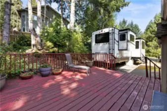 RV parking w/ pad