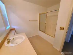 Primary Ensuite